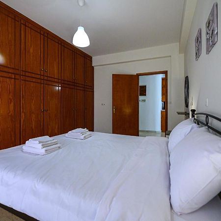 Oliva Apartment 卡拉马塔 外观 照片