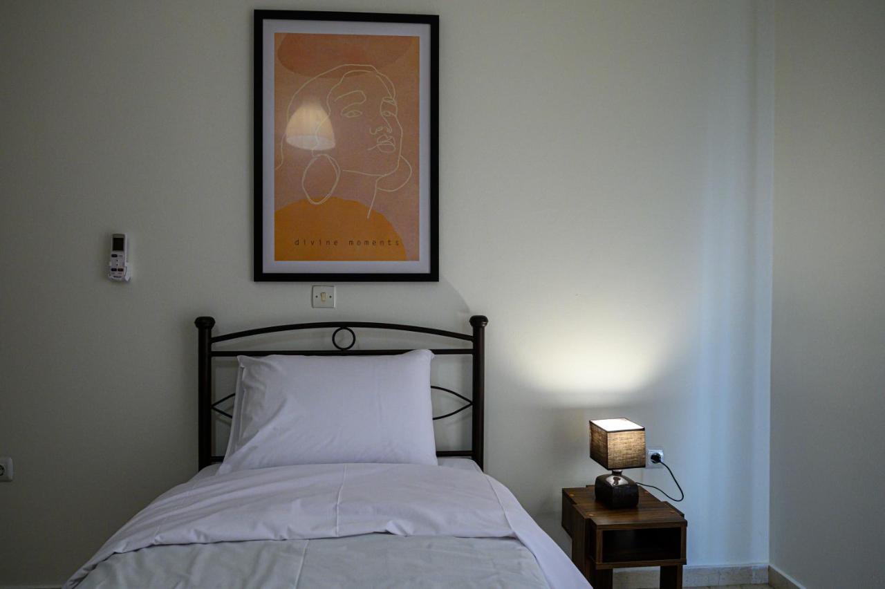 Oliva Apartment 卡拉马塔 外观 照片