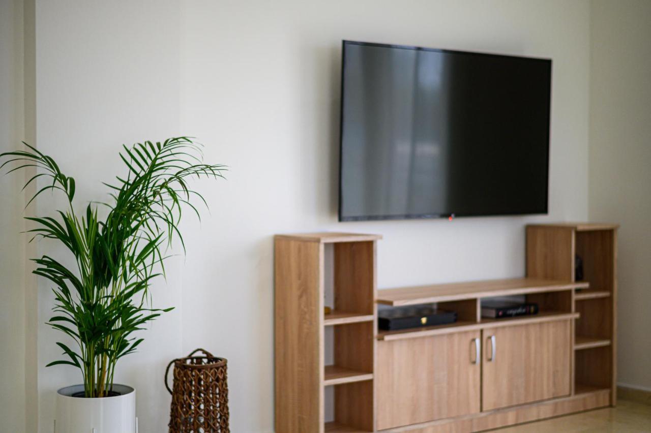 Oliva Apartment 卡拉马塔 外观 照片
